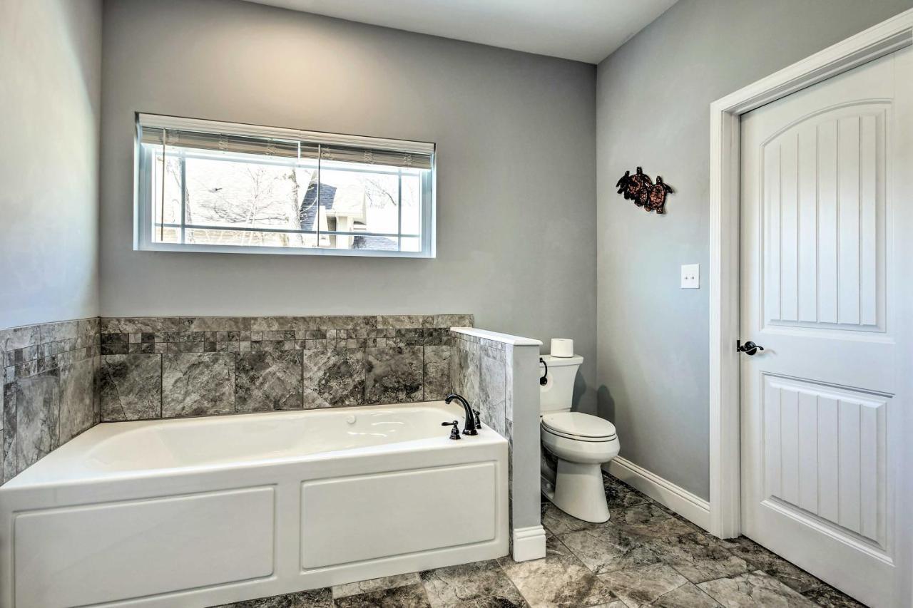 Lakefront Rocky Mount Home With Dock And Fire Pit 외부 사진