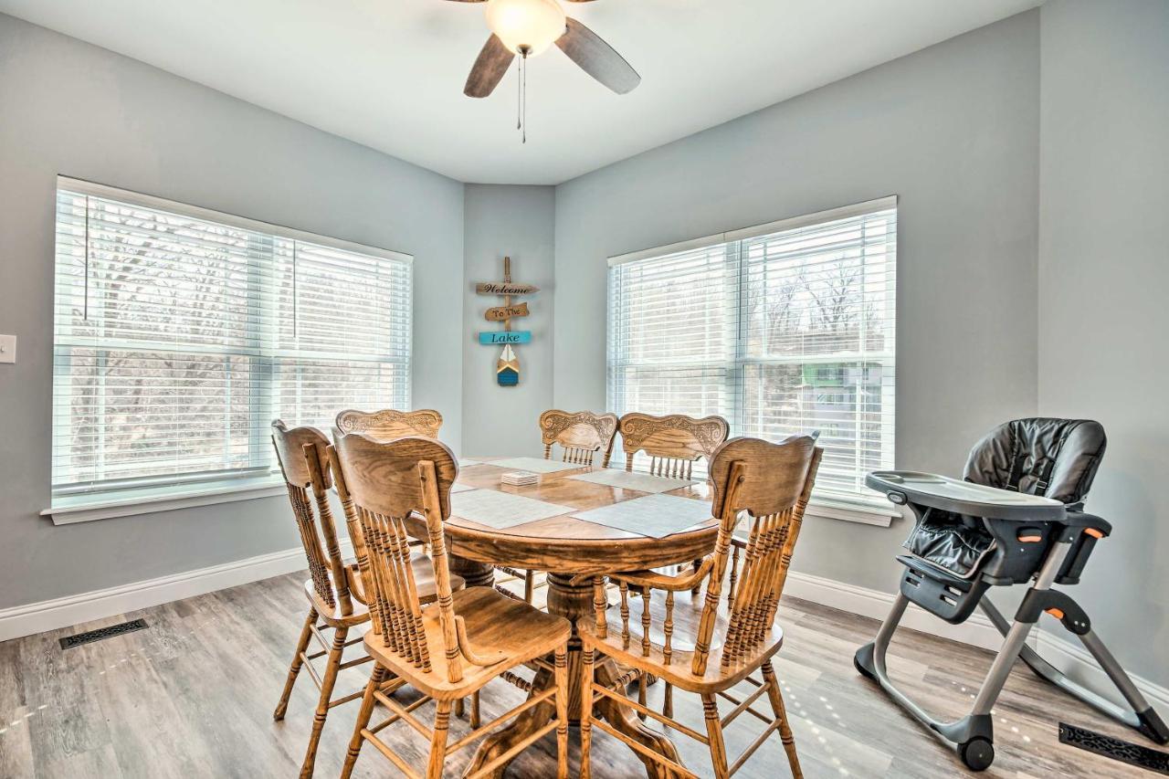 Lakefront Rocky Mount Home With Dock And Fire Pit 외부 사진