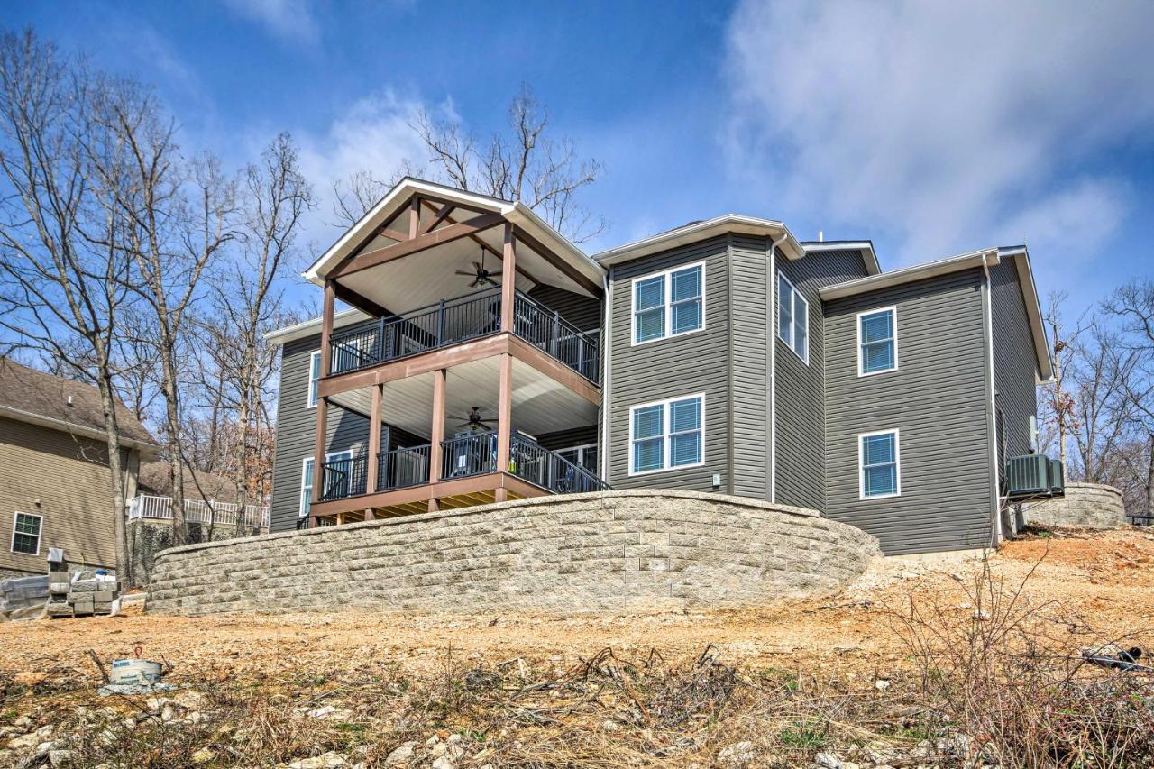 Lakefront Rocky Mount Home With Dock And Fire Pit 외부 사진